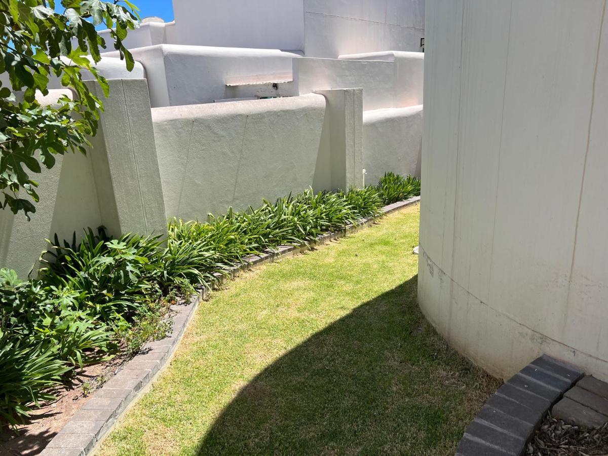 Apartment Cosy Corner On Orpheus For Two Langebaan